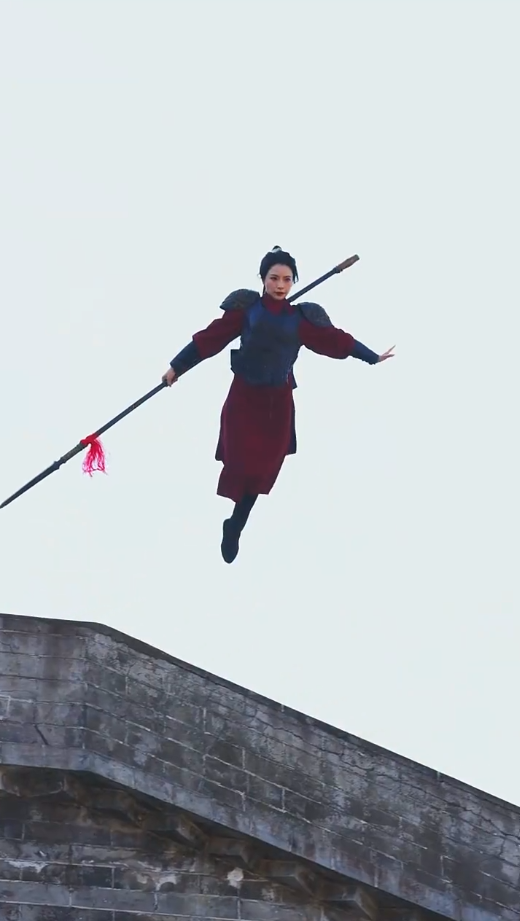 女帝要选妃我誓不做男宠封面图